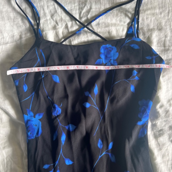 Vintage floral cross back maxi dress - Picture 8 of 12